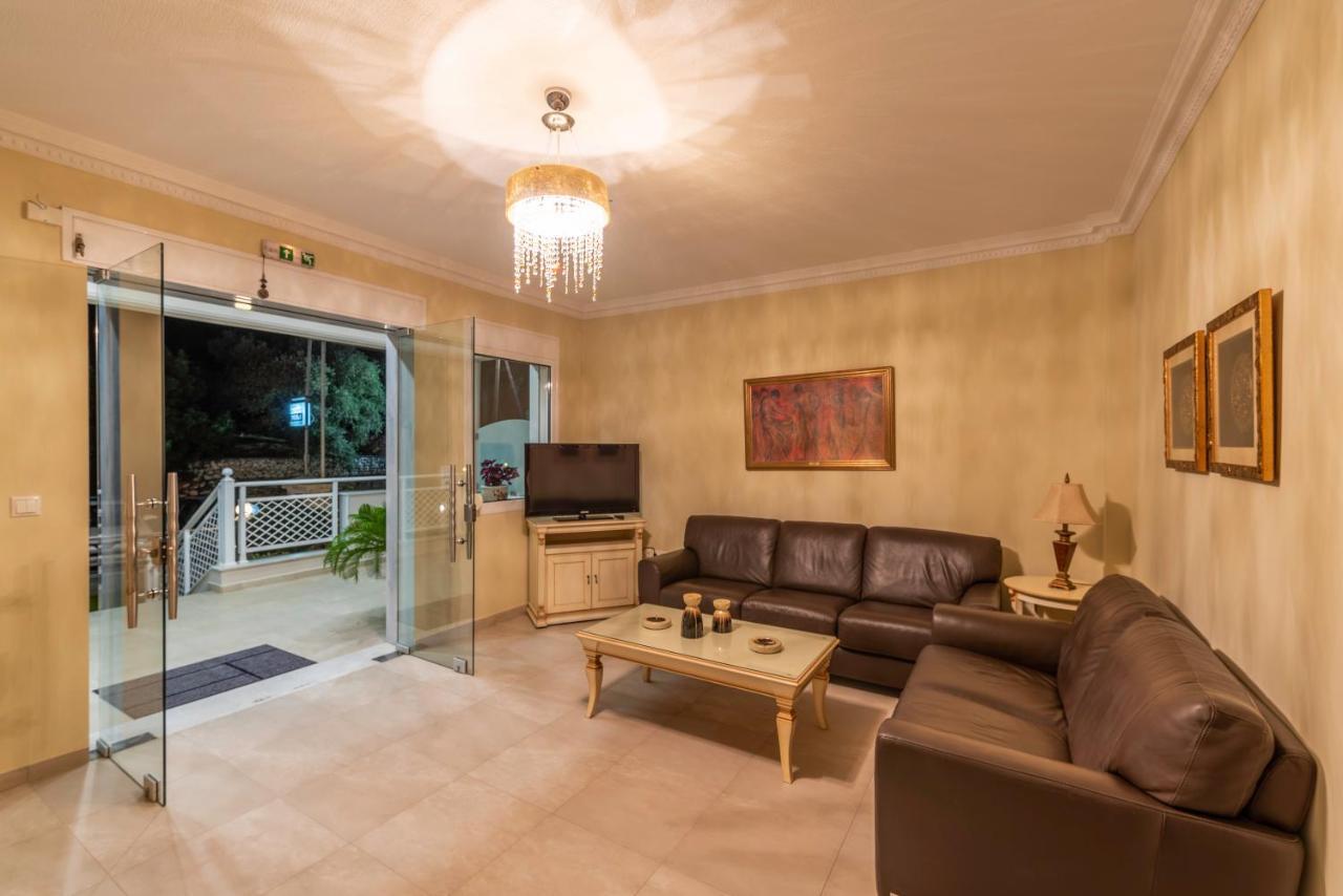 Niki Apartments خْريسيا أموذيا المظهر الخارجي الصورة